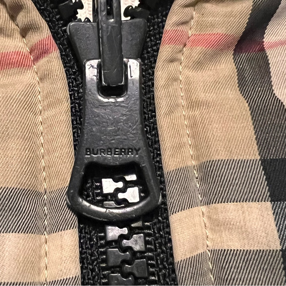 Burberry Reversible Down Puffer Jacket Nova Check Hooded EUC - Picture 16 of 16